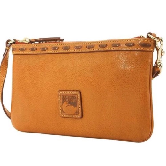 NWT Dooney & Bourke Florentine Slim Wristlel w/ Whipstich Natural Very Rare - Picture 2 of 4